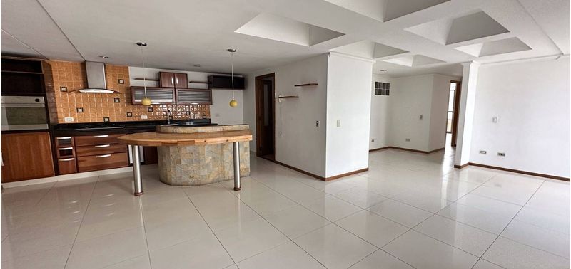 Apartamento en Venta en Sabaneta, Aves Maria-2