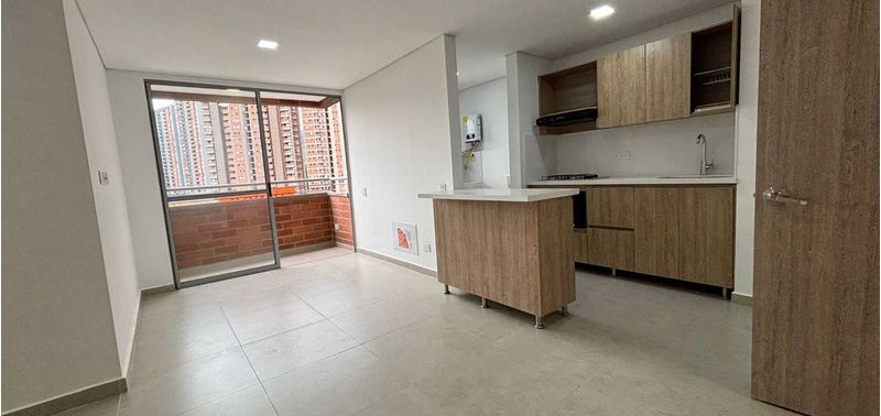 Apartamento en Venta en Itagüí, Itaguí-0