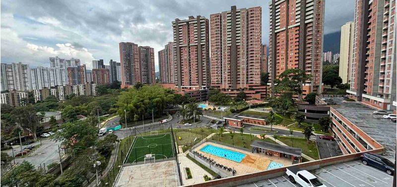 Apartamento en Venta en Itagüí, Itaguí-1