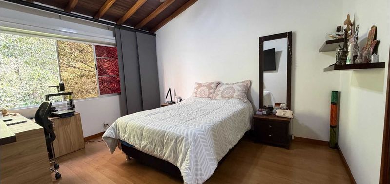 Casa en Venta en Envigado, Benedictinos-11