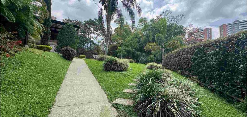 Casa en Venta en Envigado, Benedictinos-26