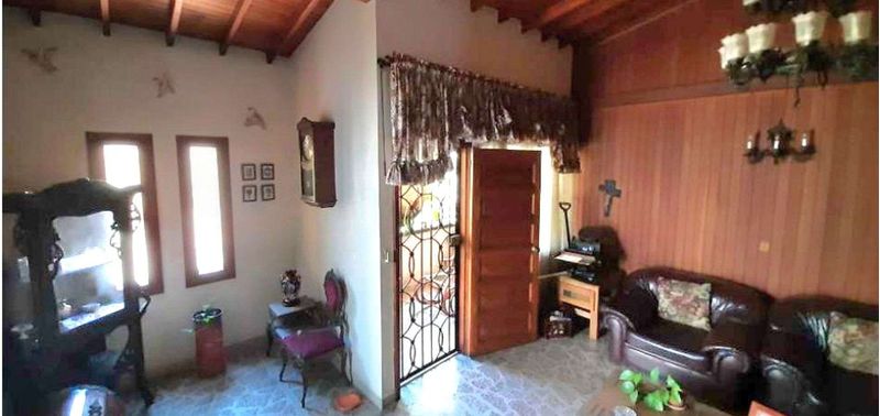 Casa en Venta en Medellín, Simón Bolívar-3