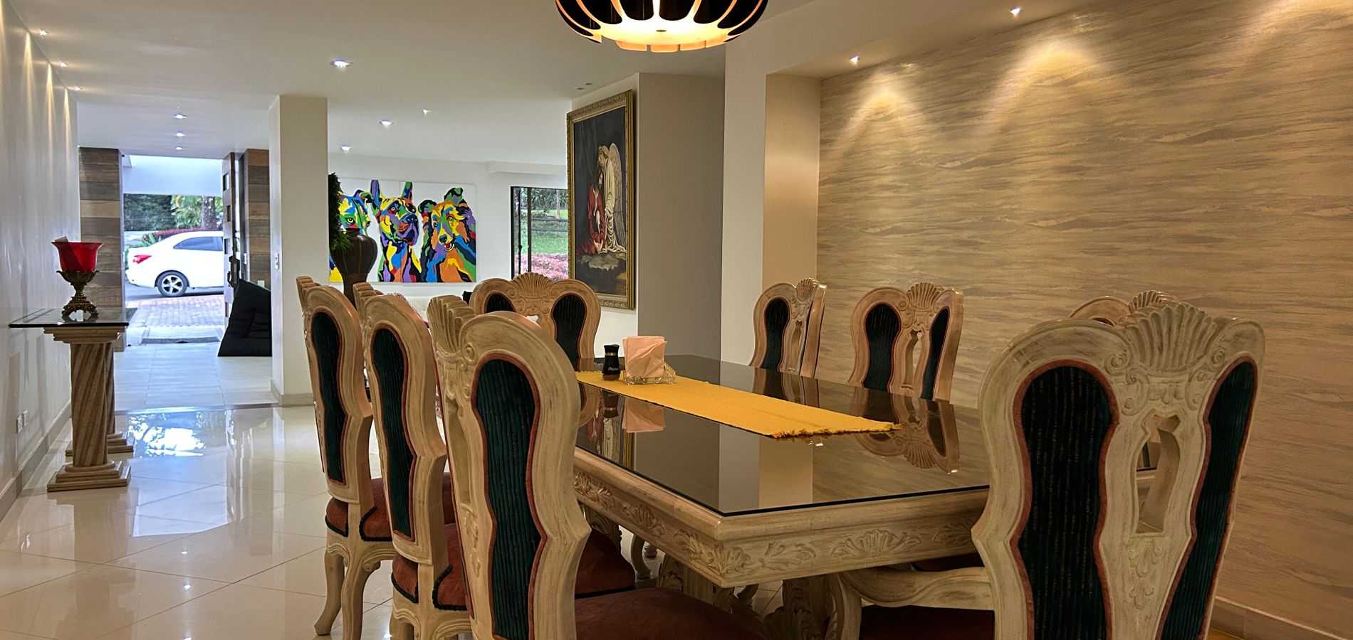Casa en Venta en Medellín, Santa María de los Ángeles-0