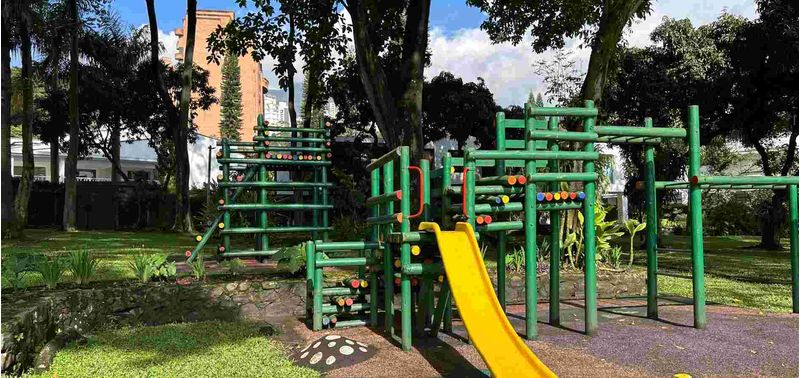 Casa en Venta en Medellín, Santa María de los Ángeles-28
