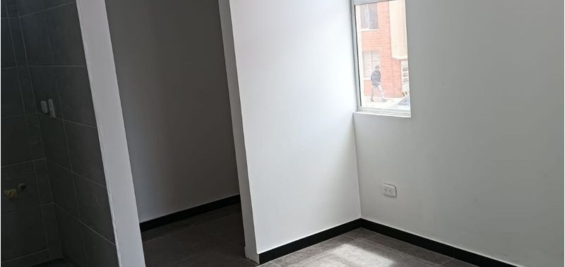 Apartamento en Venta en Bogotá, D.C., Altos de Madrid-1