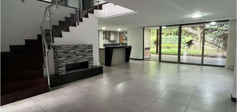 Casa en Venta en Envigado, Benedictinos