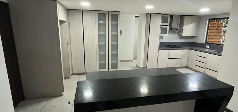 Casa en Venta en Envigado, Benedictinos-1