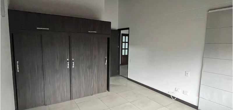 Casa en Venta en Envigado, Benedictinos-9
