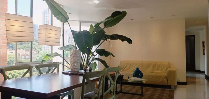 Apartamento en Venta en Medellín, Belén Loma de los Bernal-1
