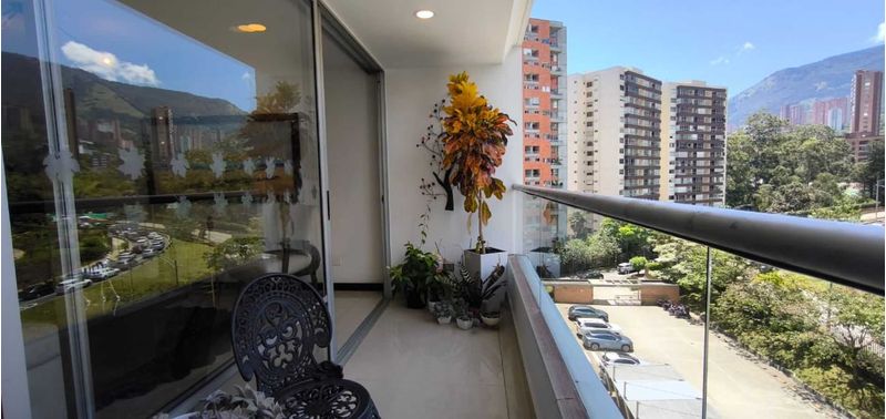 Apartamento en Venta en Medellín, El Poblado-14