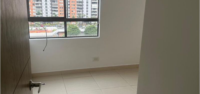 Apartamento en Venta en Medellín, Belén Loma de los Bernal-4