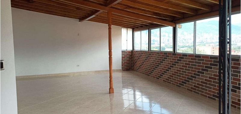 Apartamento en Venta en Medellín, Belén Granada-0