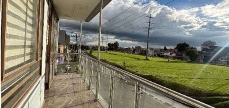 Casa en Venta en Bogotá, D.C., Alamos-13