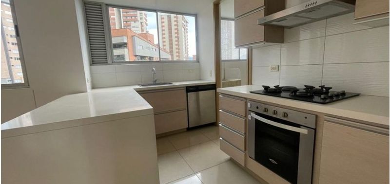 Apartamento en Venta en Medellín, El Poblado-11