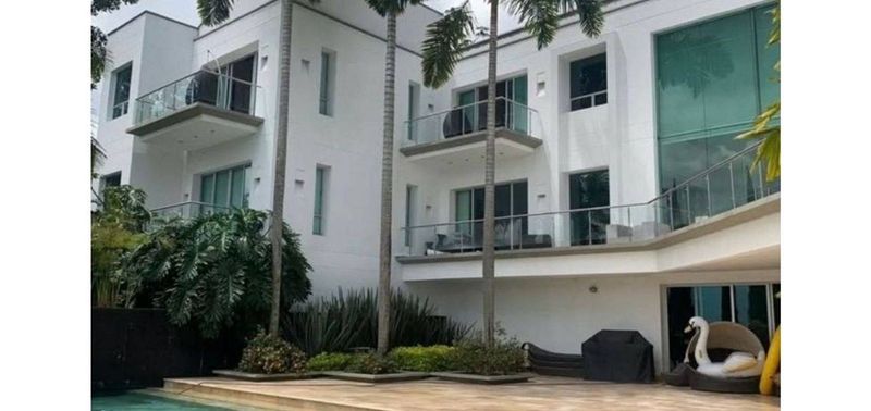 Casa en Venta en Medellín, El Poblado-0