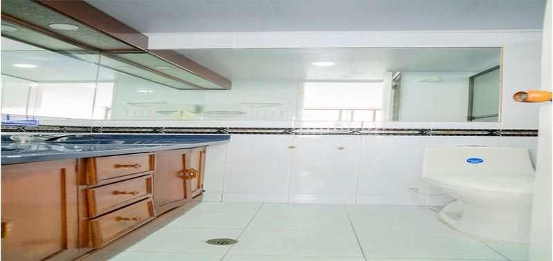 Casa en Venta en Bogotá, D.C., La Calleja Alta-11