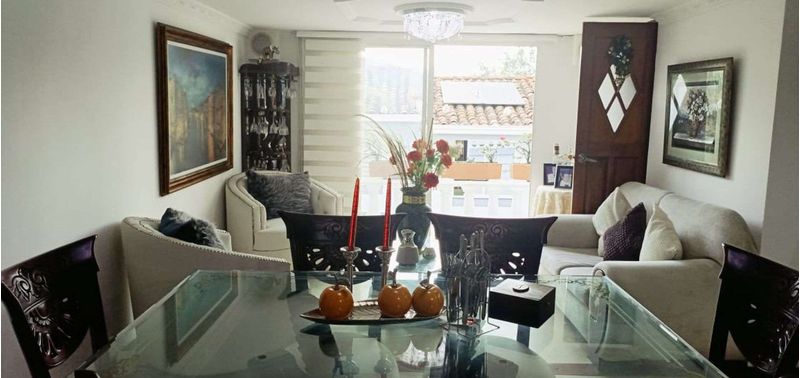 Casa en Venta en Medellín, Belén Loma de los Bernal-1
