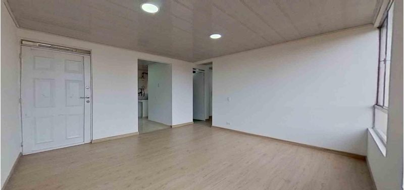 Apartamento en Venta en Madrid, zaragoza-0