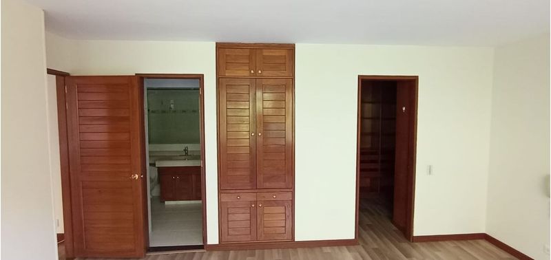 Apartamento en Venta en Bogotá, D.C., Balcón de Lindaraja-6