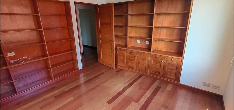 Apartamento en Venta en Bogotá, D.C., Balcón de Lindaraja-17