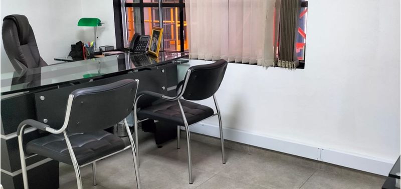 Oficina en Venta en Bogotá, D.C., 11 de Noviembre-24