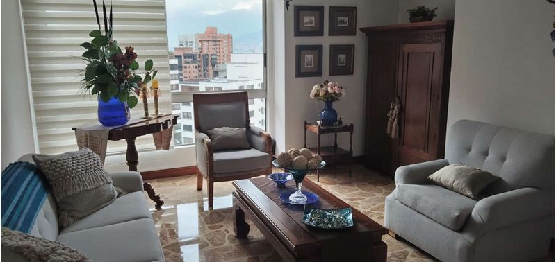 Apartamento en Venta en Medellín, El Poblado-0