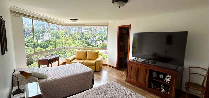 Apartamento en Venta en Medellín, El Poblado-11