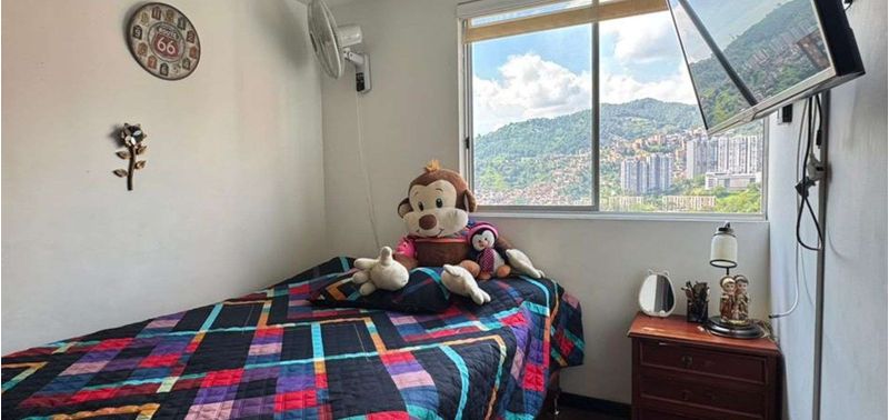 Apartamento en Venta en Medellín, Belén Loma de los Bernal-7