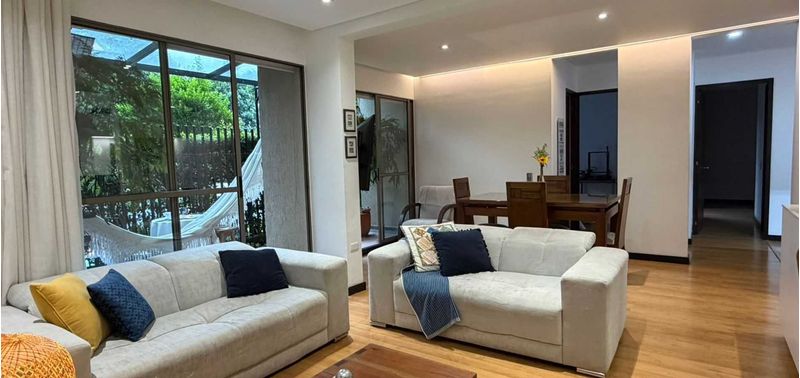 Apartamento en Venta en Medellín, Belén Loma de los Bernal