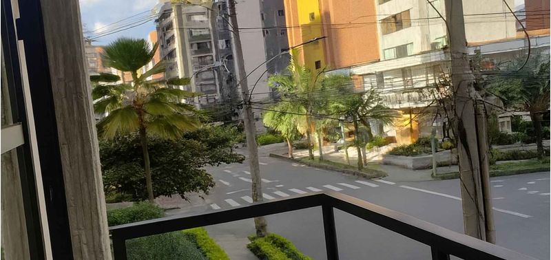 Apartamento en Venta en Medellín, Laureles-0