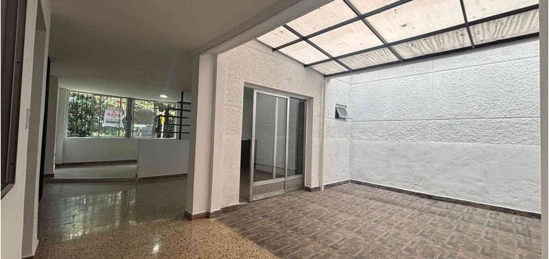 Casa en Venta en Medellín, Belén Nogal - Los Almendros-13