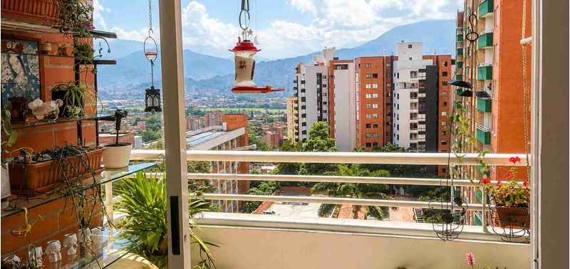 Apartamento en Venta en Medellín, Belén Loma de los Bernal