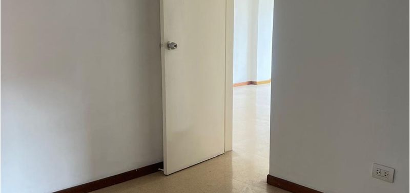 Apartamento en Venta en Medellín, Belén Loma de los Bernal-3
