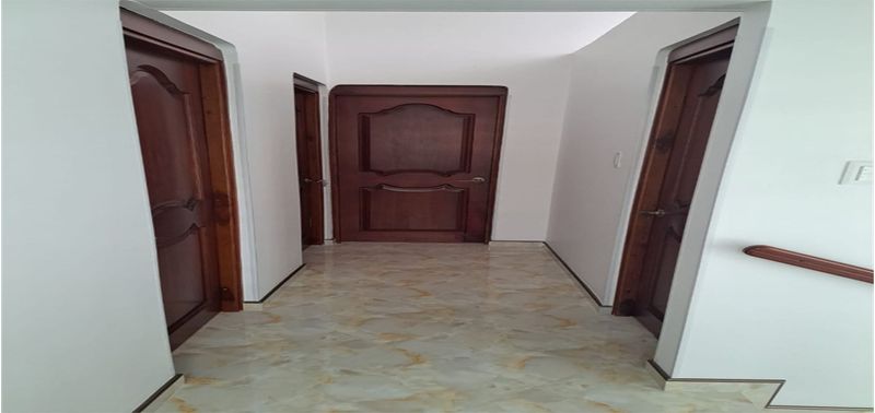 Casa en Venta en Bogotá, D.C., Alamos Norte-6