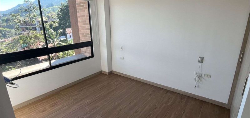Apartamento en Venta en Envigado, Loma Del Escobero-0