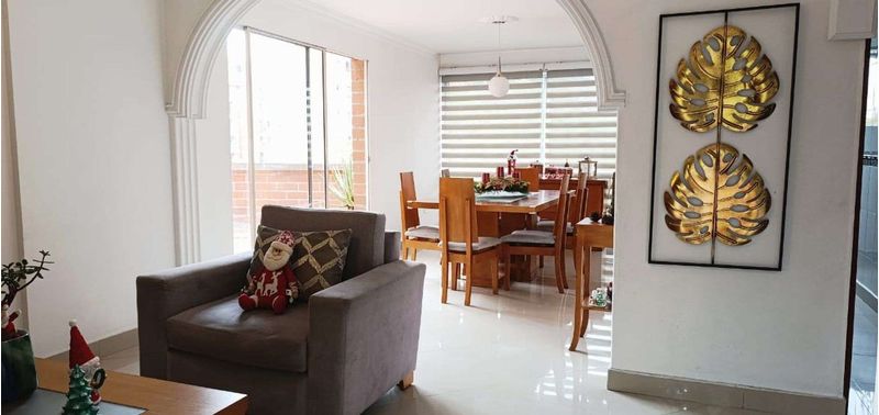 Casa en Venta en Medellín, Belén Loma de los Bernal-0