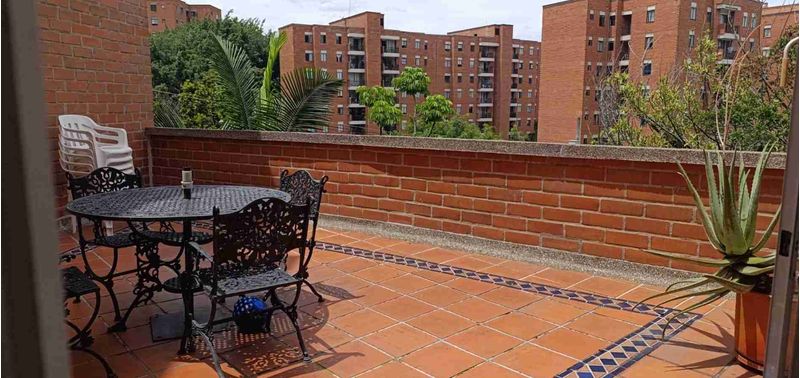Casa en Venta en Medellín, Belén Loma de los Bernal-11