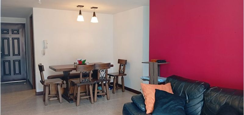 Apartamento en Venta en Medellín, Los Alcázares-0