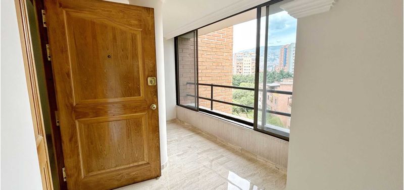 Apartamento en Venta en Medellín, Laureles - Estadio-13