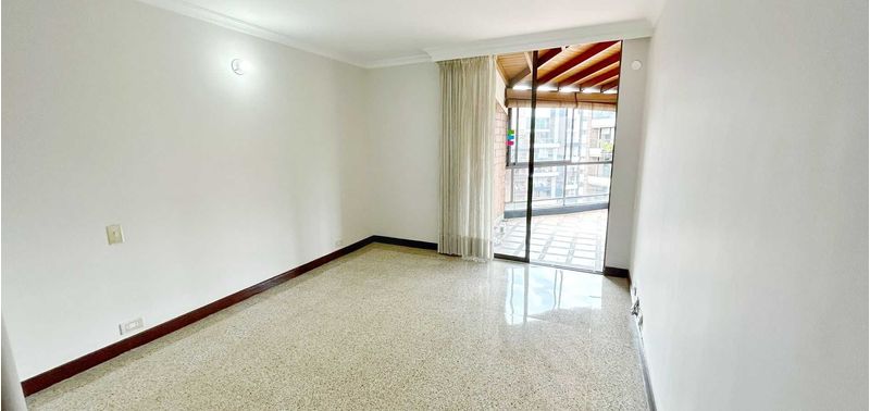 Apartamento en Venta en Medellín, Laureles - Estadio-24