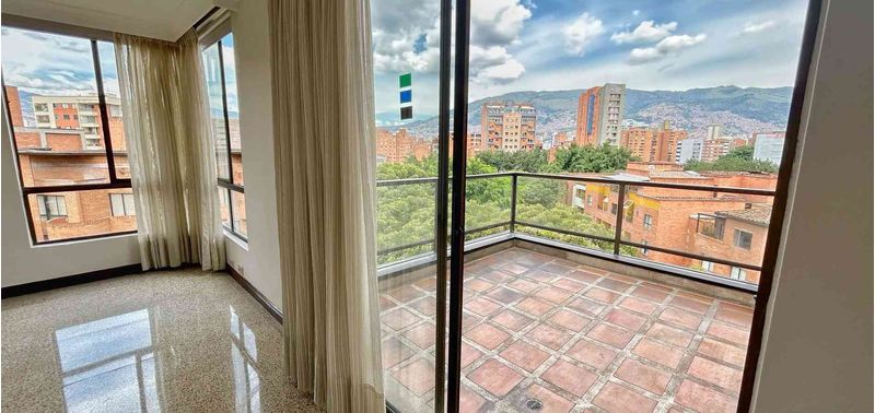 Apartamento en Venta en Medellín, Laureles - Estadio-25
