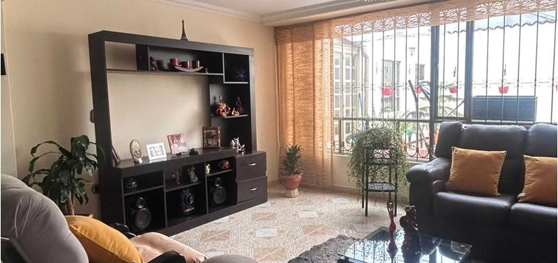 Casa en Venta en Bogotá, D.C., Castilla-3
