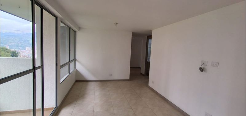 Apartamento en Venta en Envigado, La Cuenca-3