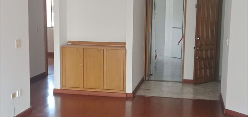 Apartamento en Venta en Bogotá, D.C., Santa Bárbara-8