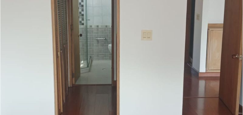 Apartamento en Venta en Bogotá, D.C., Santa Bárbara-16