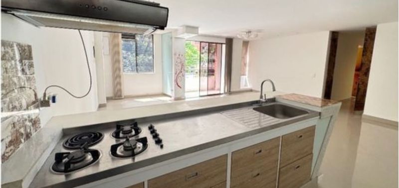 Apartamento en Venta en Medellín, El Poblado-0