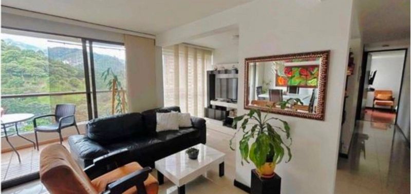 Apartamento en Venta en Medellín, Belén Loma de los Bernal-0