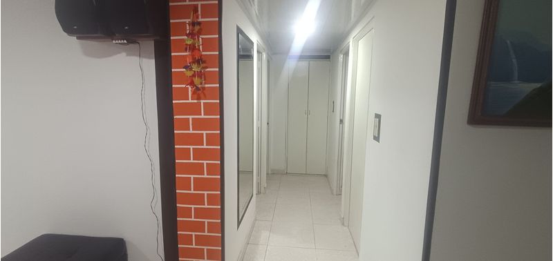 Apartamento en Venta en Bogotá, D.C., Villa Elisa-0