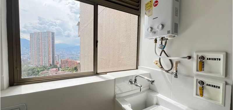 Apartamento en Venta en Medellín, Las Lomas-8