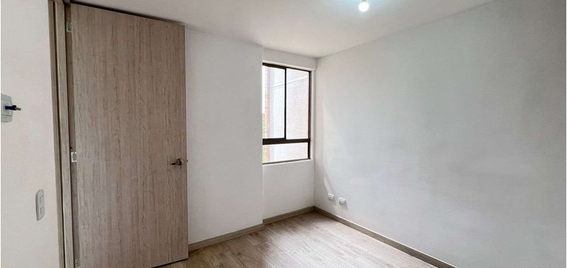 Apartamento en Venta en Medellín, Las Lomas-13